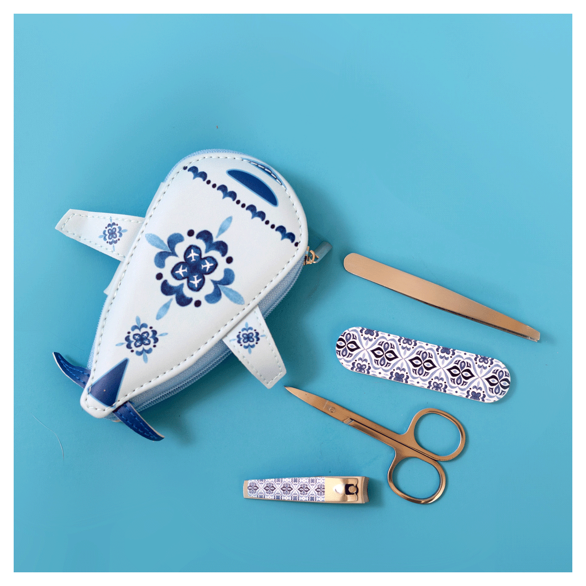 Airplane Manicure Set � Travel Nail Care Kit in Faux Leather Pouch image 2