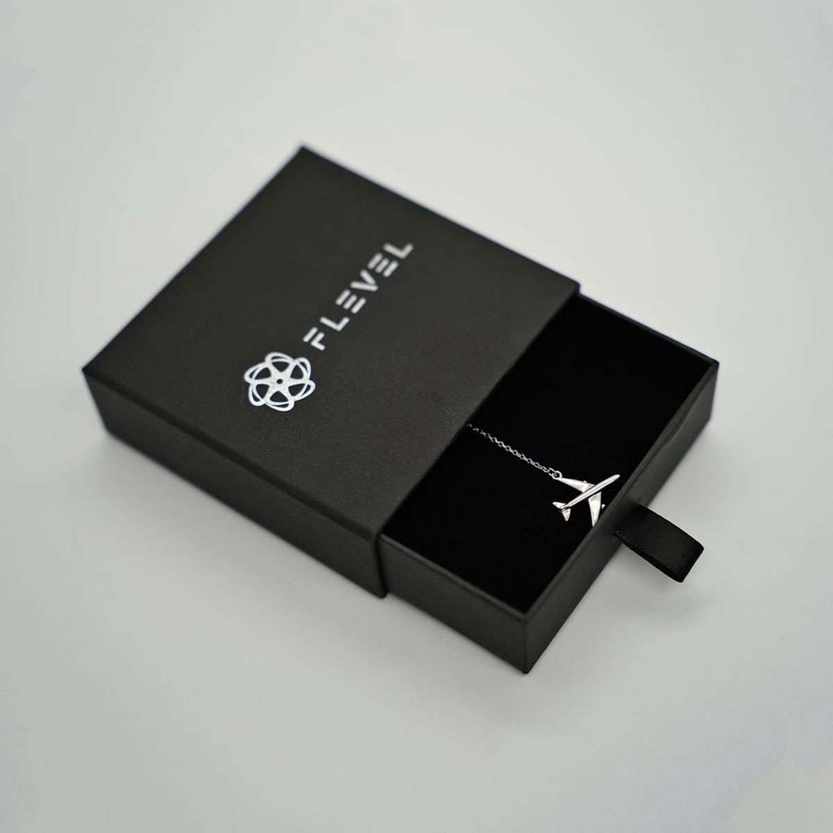 FLEVEL Silver Necklace image 0