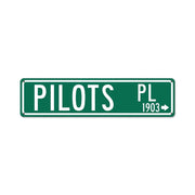 Pilots Place Street Sign