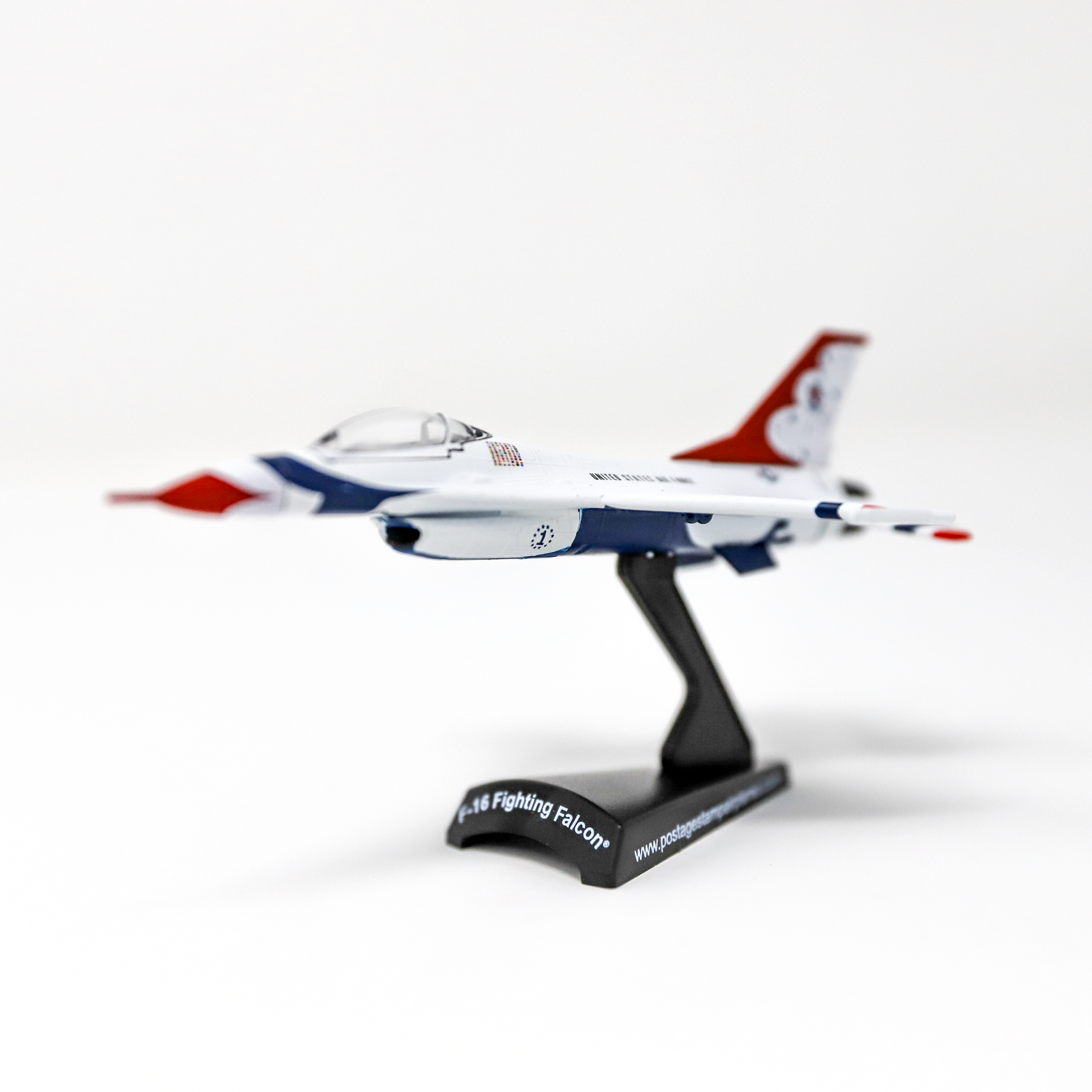 Thunderbirds F-16 Fighting Falcon image 0